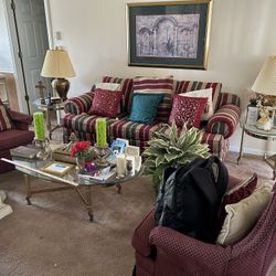 Living Room Furniture And Accessories