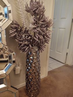 Z Gallerie Vase And Flowers