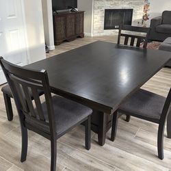 Dinning table