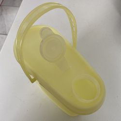 Vintage Tupperware Frosted 2 Quart Pitcher/Tupperware for Sale in Mesa, AZ  - OfferUp