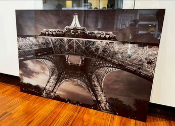 23.5"x35.5 Eiffel Tower  ( Tempered Glass) for wall