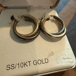 10k Earrings Asking 40.00 Cash 