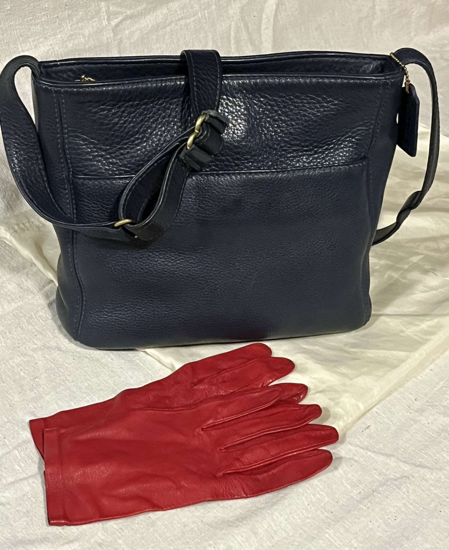 Vintage COACH Leather Long Strap Bucket Bag/crossbody Purse