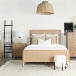 Queen Bed Frame 🔥SALE🔥