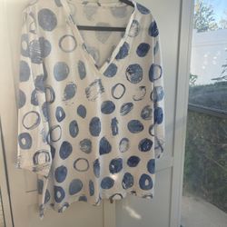 Women's Blouse, Size 2XL, 3/4 Sleeve White With Blue Spheres