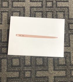 Brandnew MacBook Air 13” Early 2020(intel core i5 512GB SSD)
