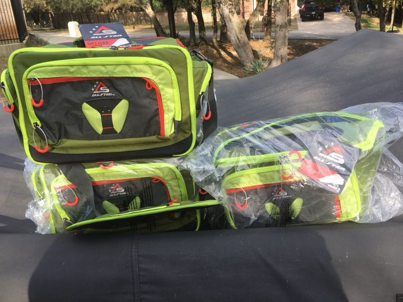 Fishing Tackle Bag With 3 Trays for Sale in Pomona, CA - OfferUp