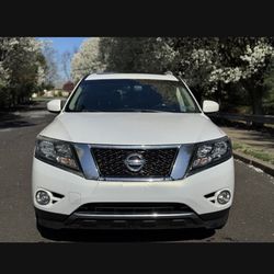 2014 Nissan 
