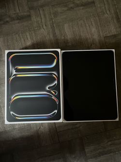 iPad Pro 13-inch Space Gray (M5) Wi-Fi + Cellular