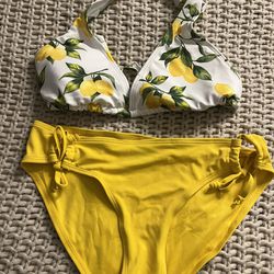 Lemon bikini
