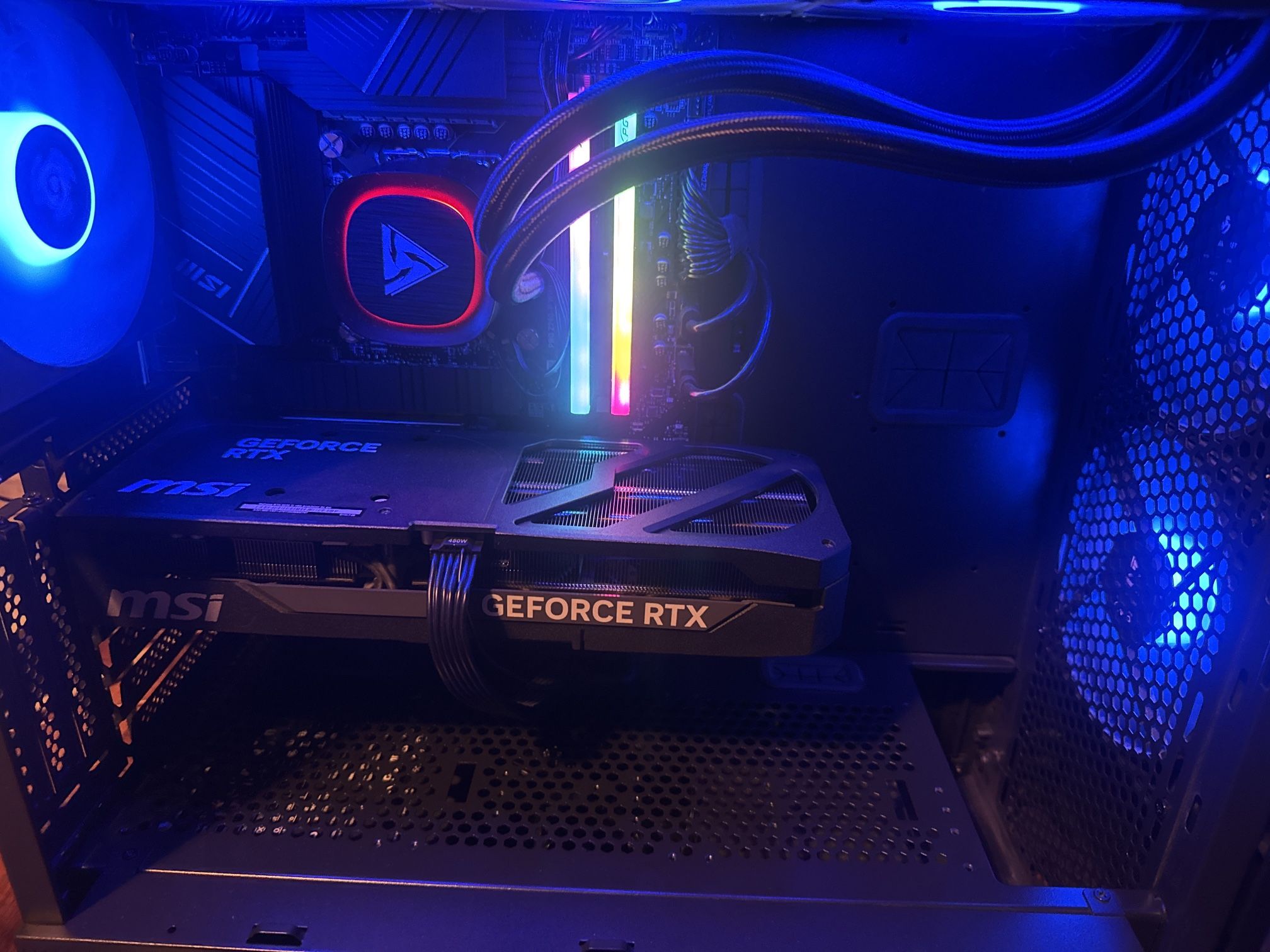 High-End Gaming PC – i9-14900KF • RTX 5070 Ti • 32GB RAM • 2TB SSD (Like New)