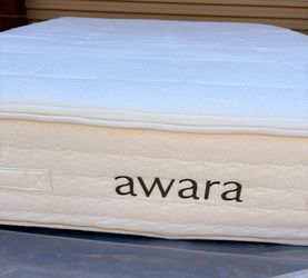 Full Awara Natural Luxury Hybrid Mattress -
Like New