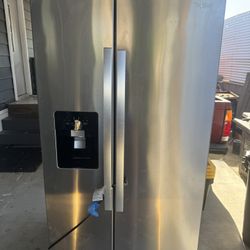 Whirlpool Refrigerator 
