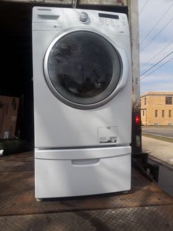Front load Samsung washer 245