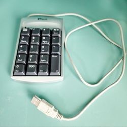 Tarsus Model PAUK10 USB Numeric Keyboard Silver