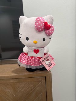 Hello Kitty Valentine’s day Greeter