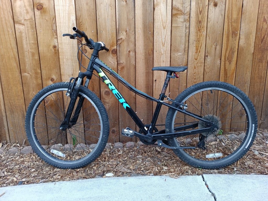 Trek Young Men Boys Bike