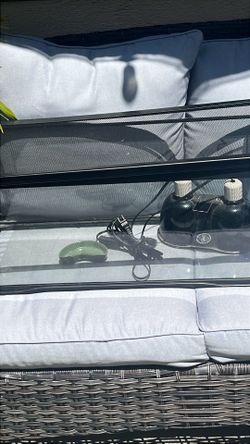 20 gallon aquarium tank.