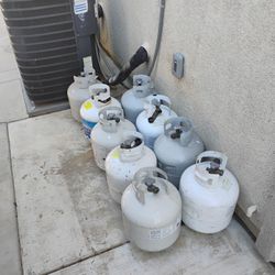 9 Empty Propane Tanks