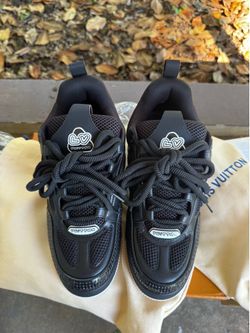 🔥NEW  Black LV Sneakers-100% Authentic-Size 44EU🔥