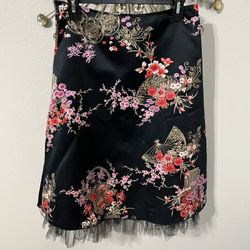 Skirt With Oriental Pattern 