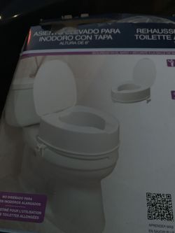 Toilet seat new In box