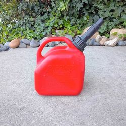 Gas Can 1 1/2 Gallon 