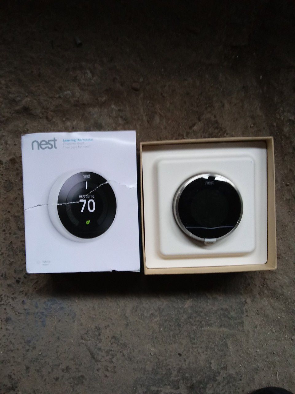 3rd gen Nest smart thermostat open but never used