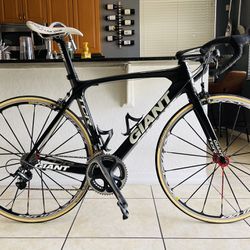 Giant TCR Composite / Dura Ace / Mavic Wheels