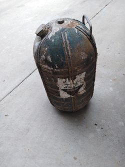 Nitric acid container lead-lined