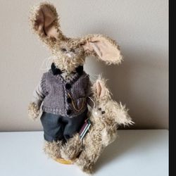 THE BEARINGTON COLLECTION W/ Original Stand 17" Tall NEW!