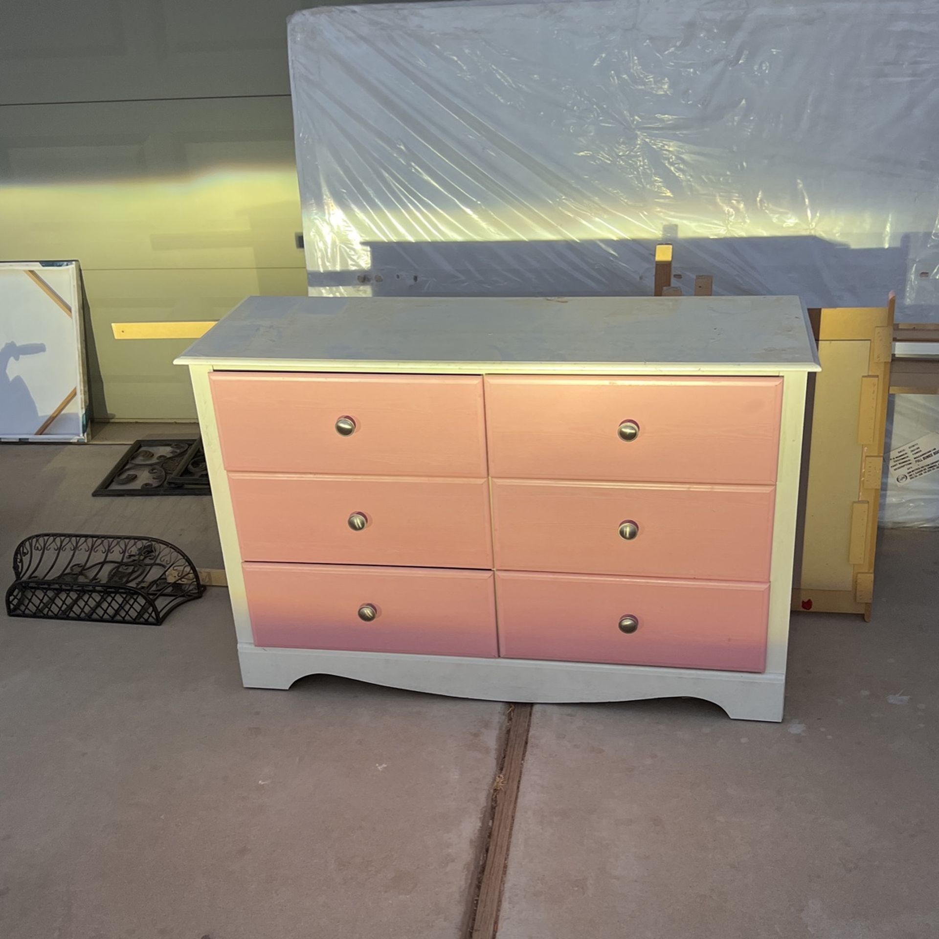 Full Bed Set Comes With Dresser Mirror And One Side Night Stand  No Mattress