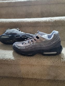 Size 10.5 Airmax