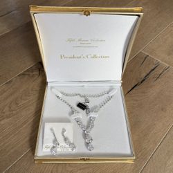 Fifth Avenue Necklace and Earrings 