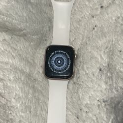 Apple Watch Series 4 (44mm) GPS