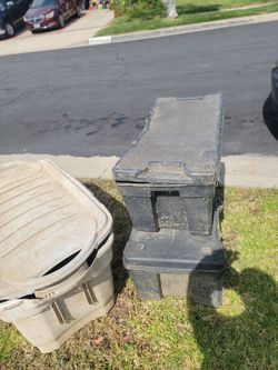 Free storage foot lockers / containers Chairs