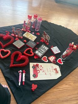 Valentine's Day Decoration Bundle Lot