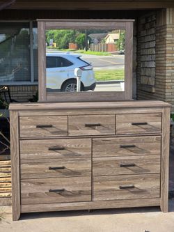 DRESSER WITH MIRROR
