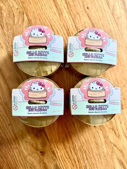 RMS Crazy Fun Mystery Dumpling Squishy - Hello Kitty Glowing Edition