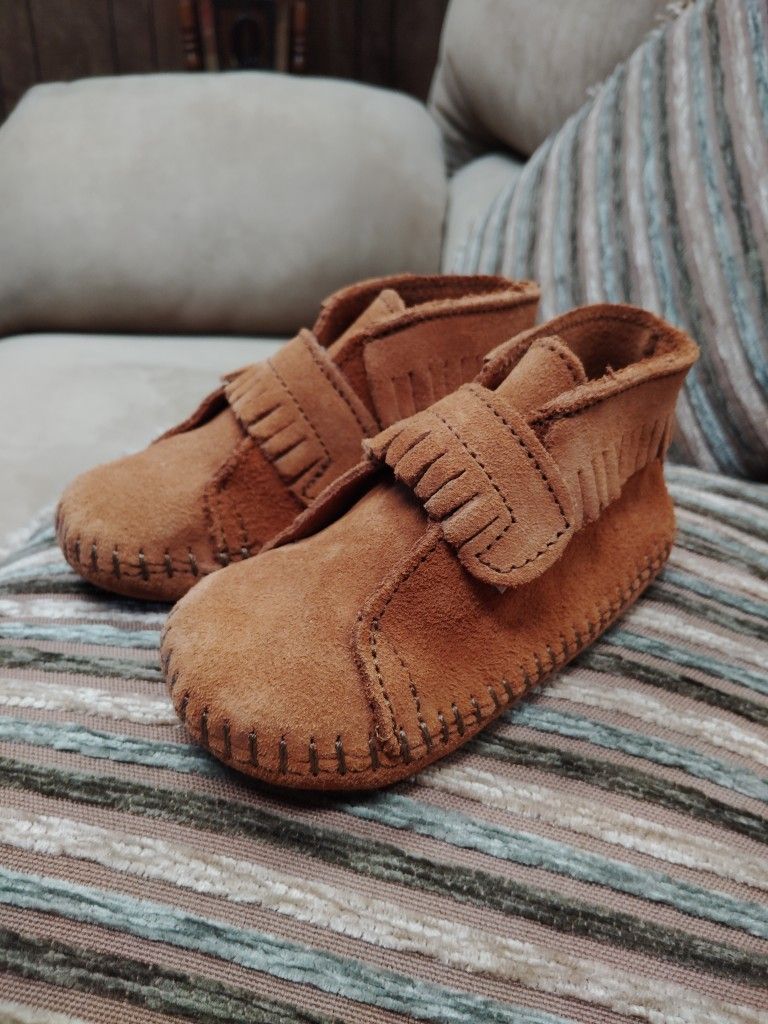 Minnetonka Toddler Riley Bootie Fringed Brown ~ Size 5