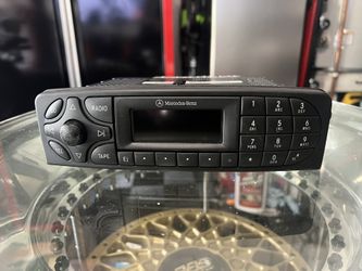 Mercedes Stereo