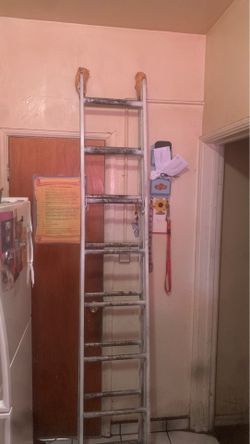 Aluminum 24 ft ladder