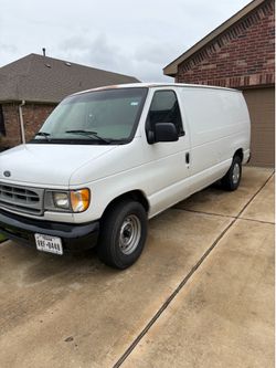 2004 Ford econoline