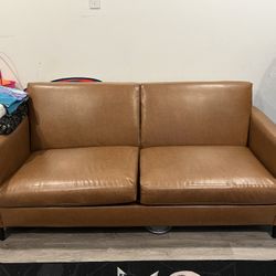 Couch For Free Pick Ups Only East Hollywood 📍