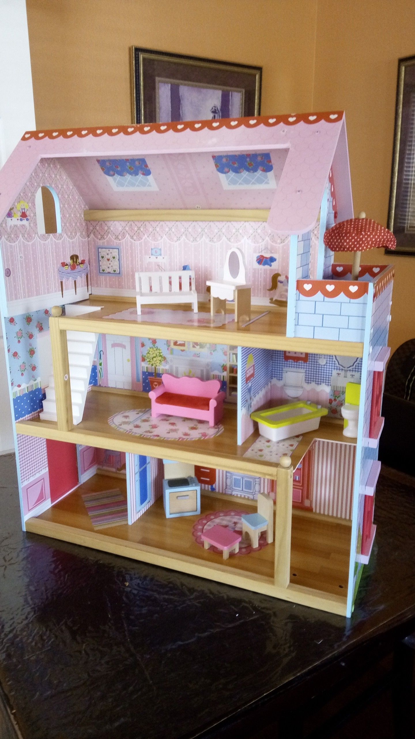 Kidkraft doll house. 28" x 24" x 10". Furniture. Sturdy. Clean