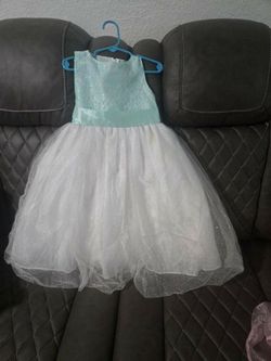 Girls dress