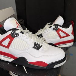 Jordan 4 Retro