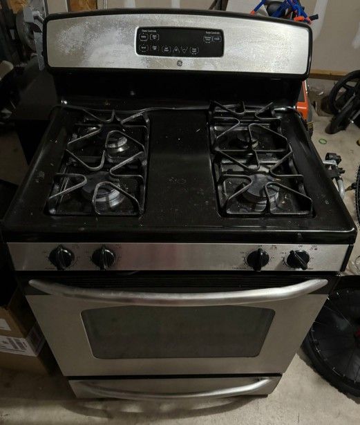 GE stove / oven - gas - working condition