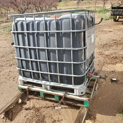 180 Gallon Water Tank