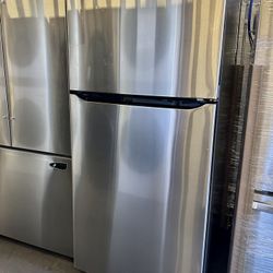 In Stock🔥30 in. W 20 cu. ft. Top Freezer Refrigerator